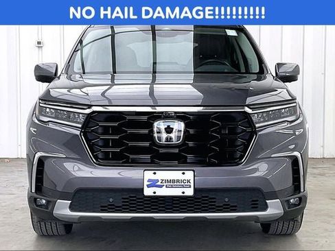 Certified 2025 Honda Pilot Elite image 3