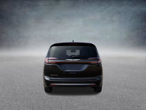 New 2025 Chrysler Pacifica Select w/ Uconnect Theater Family Group FWD image 7
