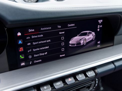 Certified 2022 Porsche 911 Turbo S image 36