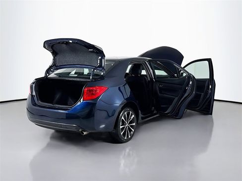 Used 2019 Toyota Corolla XSE image 21