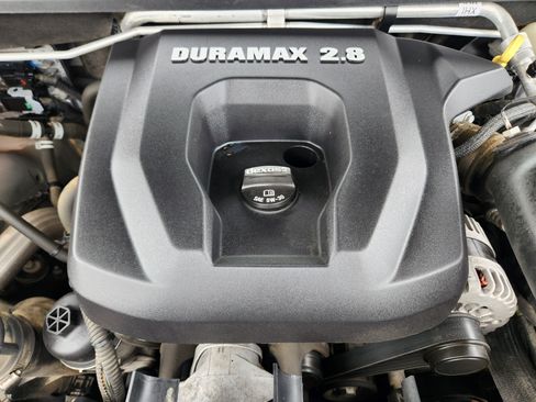 Used 2017 Chevrolet Colorado Z71 AWD/4WD image 21
