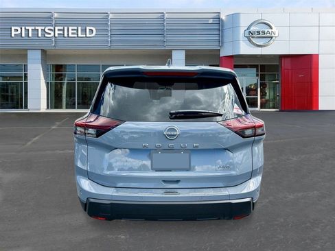 New 2026 Nissan Rogue SV w/ Cold Weather Package image 4