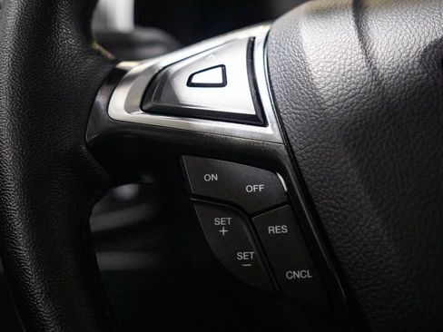 Used 2024 Ford Edge Titanium AWD/4WD image 19