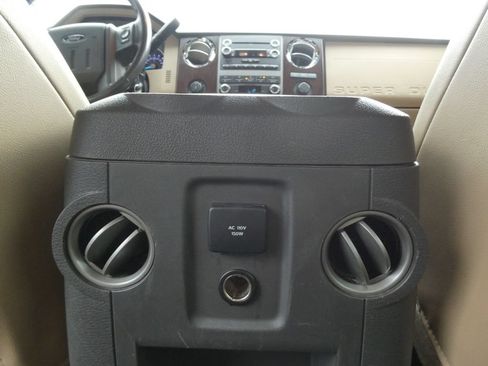Used 2012 Ford F250 Lariat w/ Chrome Pkg AWD/4WD image 19