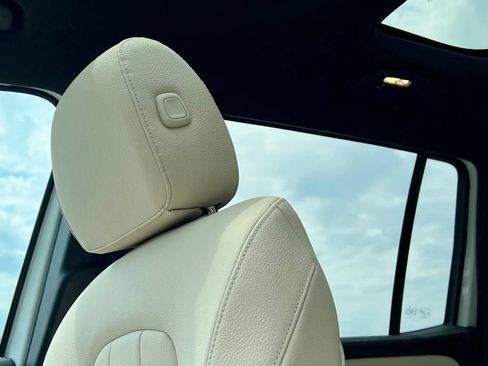 Certified 2026 Mercedes-Benz GLB 250 4MATIC image 21
