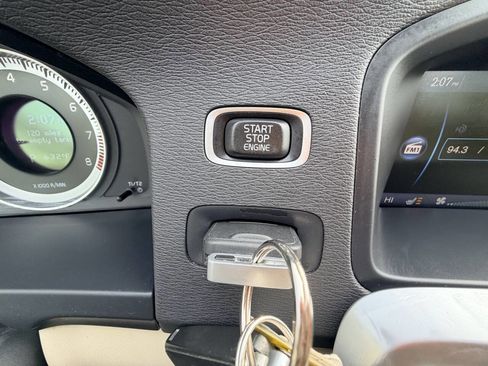 Used 2012 Volvo S60 T5 w/ Climate Pkg image 7