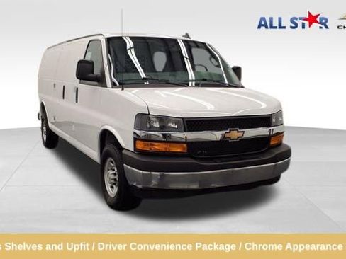 Used 2025 Chevrolet Express 3500 Extended w/ Driver Convenience Package image 1