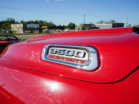 Used 2019 RAM 3500 Laramie image 3