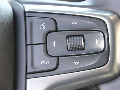 Used 2025 Chevrolet Silverado 1500 LT RWD image 17