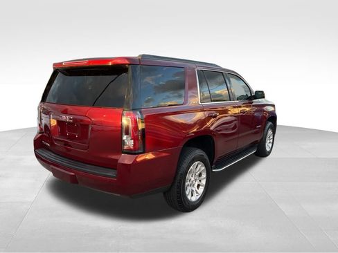 Used 2017 GMC Yukon SLT image 5