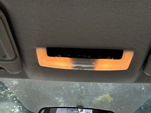 Used 2019 Nissan Kicks S FWD image 20