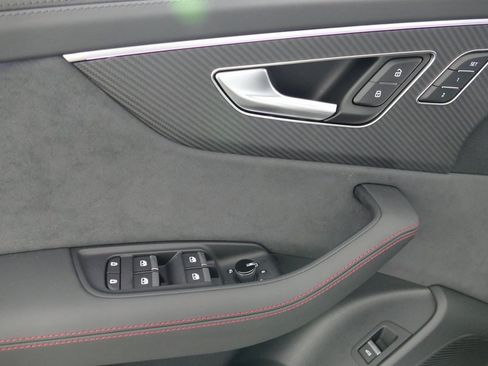 New 2026 Audi Q8 Prestige image 11