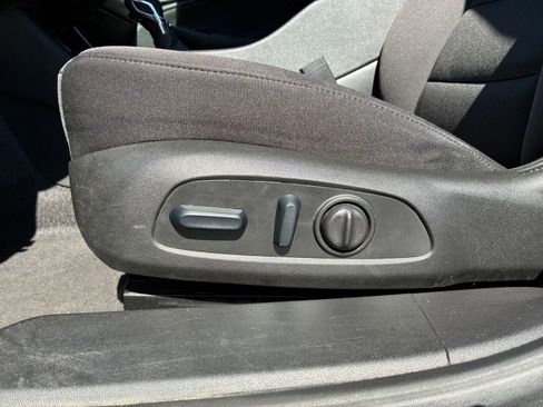 Used 2024 Chevrolet Malibu LT image 22