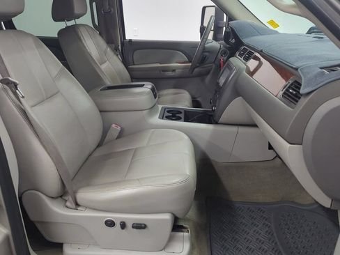 Used 2008 GMC Sierra 1500 SLT w/ SLT Preferred Package AWD/4WD image 23