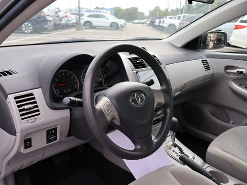 Used 2012 Toyota Corolla LE FWD image 16