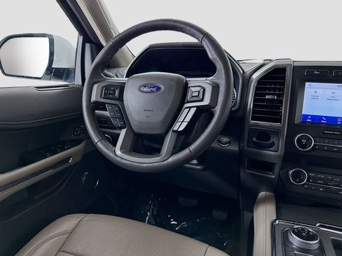 Used 2020 Ford Expedition XLT w/ Equipment Group 202A image 24