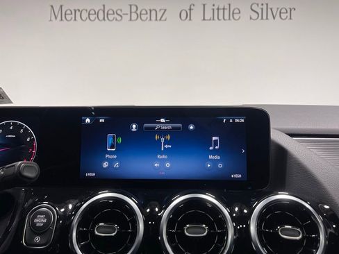 Used 2026 Mercedes-Benz GLA 250 4MATIC image 32