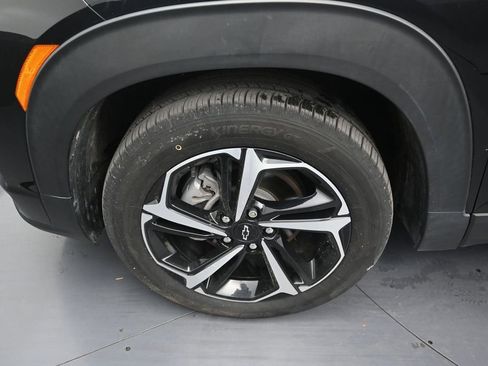 Used 2022 Chevrolet TrailBlazer RS FWD image 9