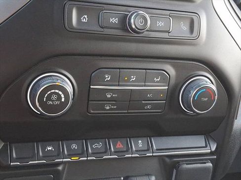 Used 2026 Chevrolet Silverado 1500 Custom w/ Turbomax Blackout Package AWD/4WD image 17