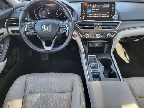 Used 2020 Honda Accord Touring image 18