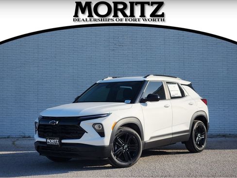 New 2026 Chevrolet TrailBlazer LT w/ Midnight Edition FWD image 1