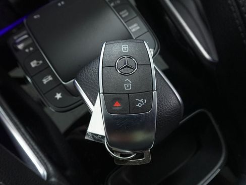 Used 2022 Mercedes-Benz GLE 350 4MATIC w/ AMG Line Exterior image 23