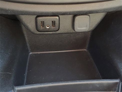 Used 2019 Chevrolet Traverse RS w/ LPO, Cargo Package image 27