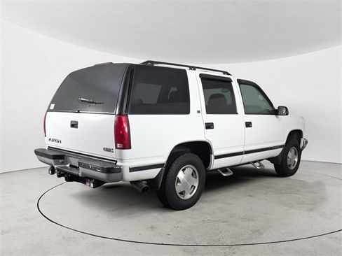 Used 1999 GMC Yukon 4WD 4-Door image 2