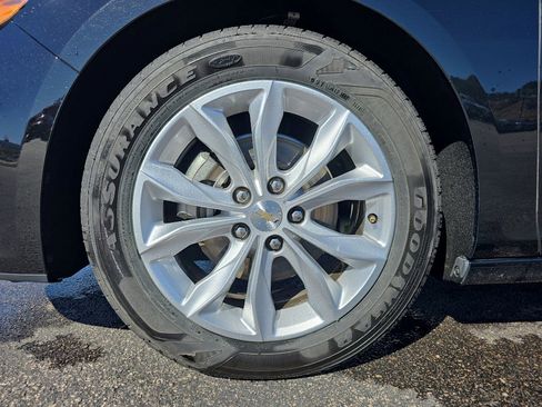 Used 2024 Chevrolet Malibu LT image 30