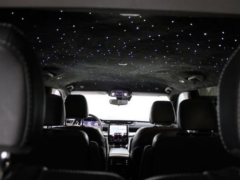 Used 2021 Jeep Grand Cherokee L Limited image 2