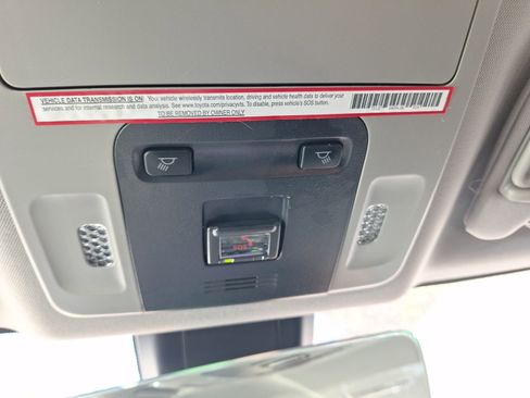 Used 2023 Toyota Camry LE image 28