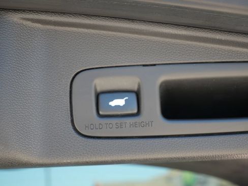 Used 2018 Honda CR-V Touring image 14