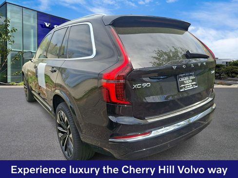 New 2026 Volvo XC90 T8 Plus w/ Protection Package Premier AWD/4WD image 3