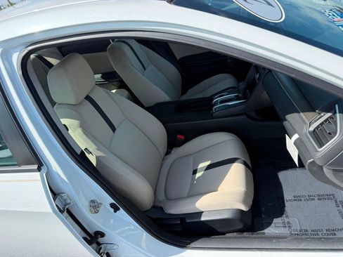 Used 2019 Honda Civic LX image 22