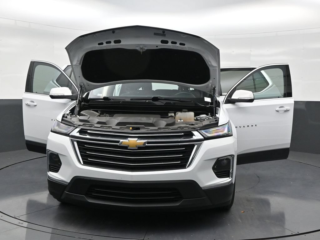Used 2023 Chevrolet Traverse LT FWD image 33