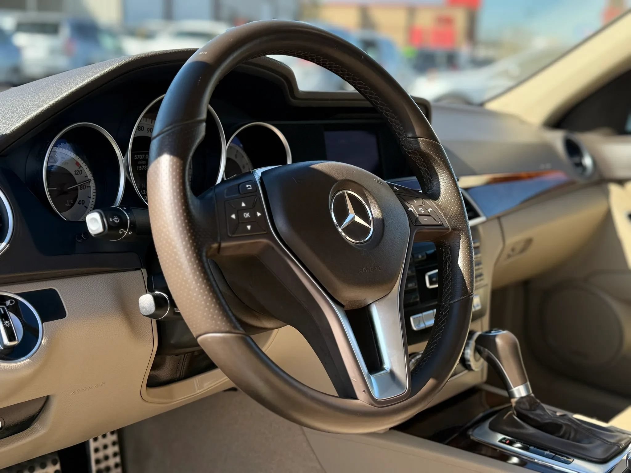 Used 2014 Mercedes-Benz C 250 Sedan image 12