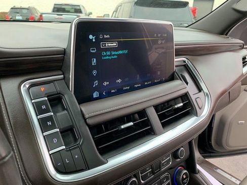 Certified 2022 Chevrolet Tahoe Z71 w/ Luxury Package image 12