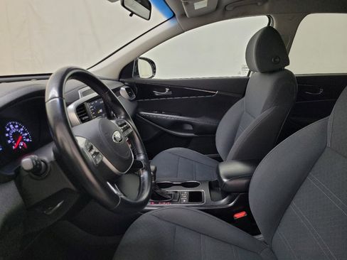 Used 2019 Kia Sorento S AWD/4WD image 17