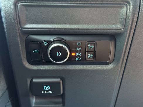 Used 2023 Ford F150 Lariat RWD image 15