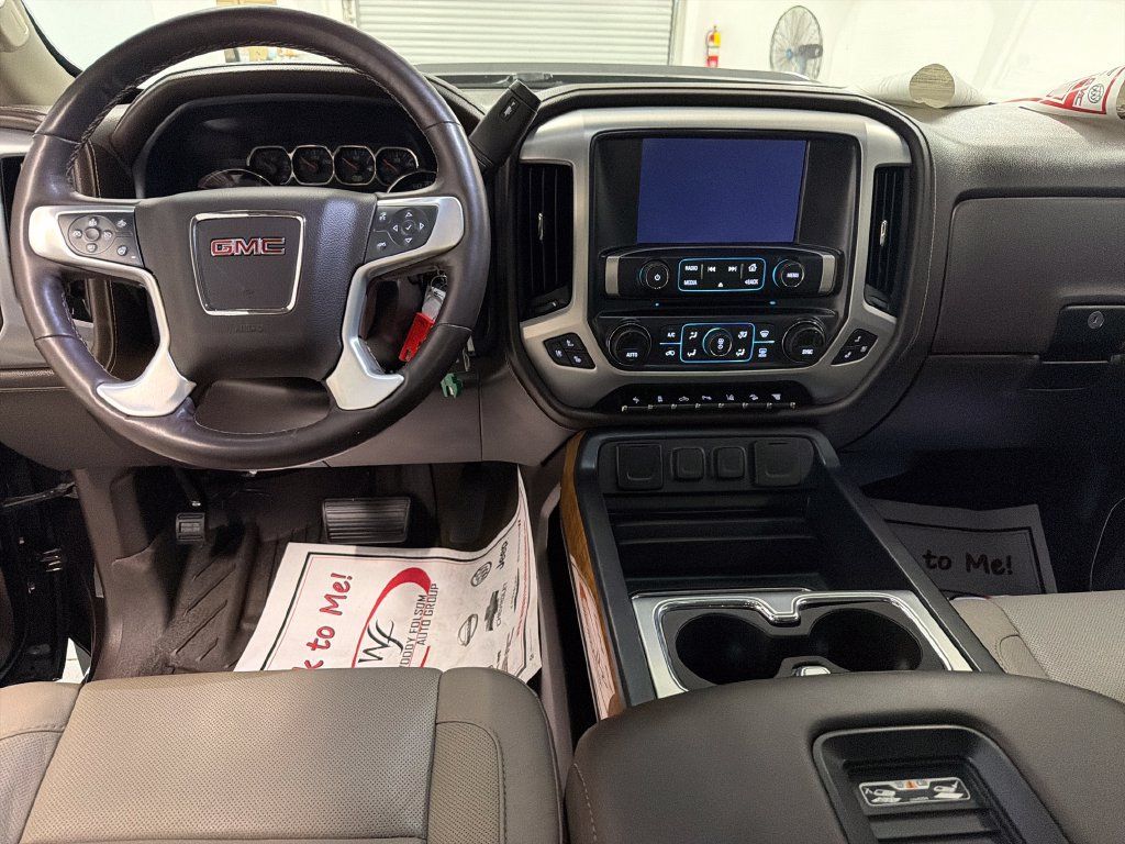 Used 2018 GMC Sierra 2500 SLT w/ Duramax Plus Package AWD/4WD image 15