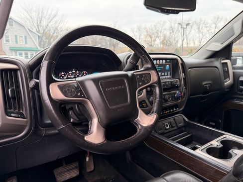 Used 2019 GMC Sierra 2500 Denali w/ Duramax Plus Package image 16