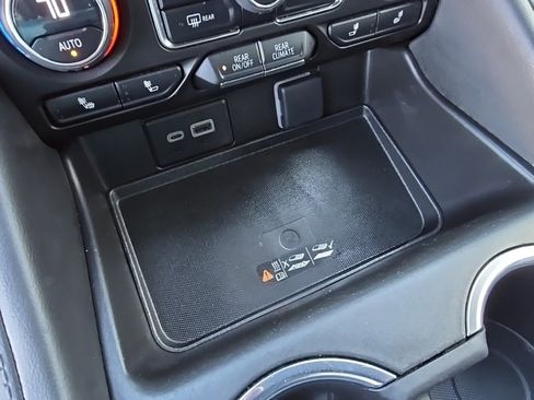 Used 2023 Chevrolet Tahoe LT image 17