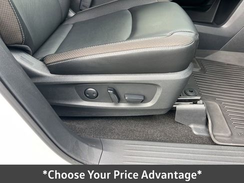 Used 2023 Nissan Pathfinder SL image 31