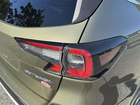 Used 2023 Subaru Outback Limited image 10