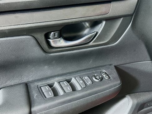 Used 2025 Honda CR-V LX image 15