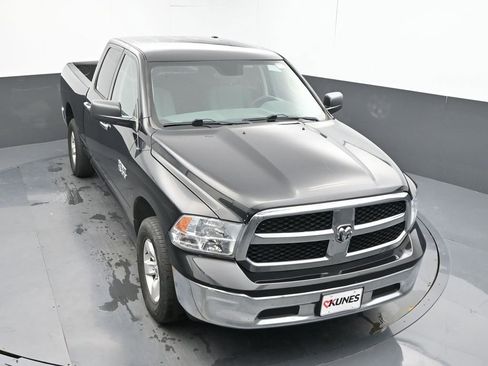 Used 2018 RAM 1500 Classic SLT AWD/4WD image 24