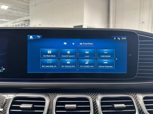 Used 2025 Mercedes-Benz GLE 53 AMG 4MATIC Coupe image 30