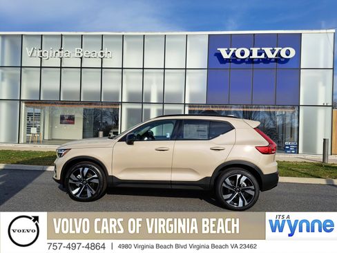 New 2025 Volvo XC40 B5 Ultra w/ Protection Package image 1