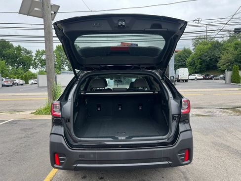 Used 2022 Subaru Outback Premium AWD/4WD image 9