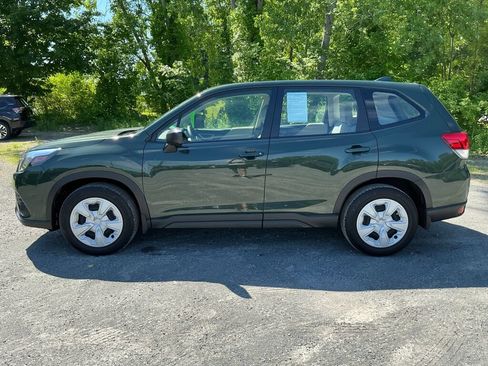 Used 2023 Subaru Forester AWD/4WD image 2